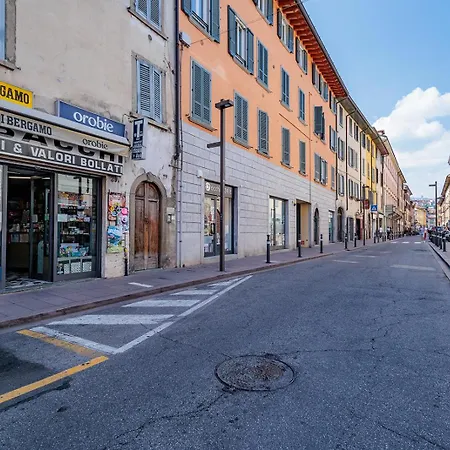 Apartment Guesthost - Claire's Attic