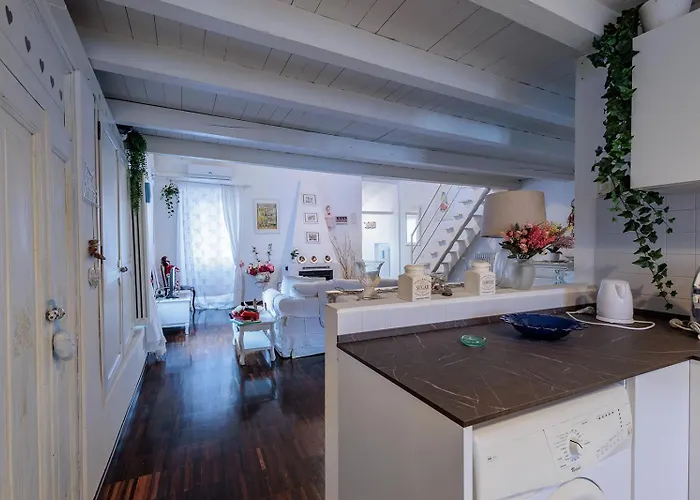 Apartment Guesthost - Claire's Attic *