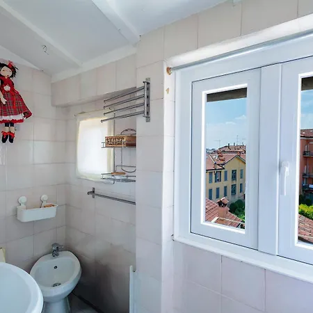 Guesthost - Claire's Attic * ベルガモ