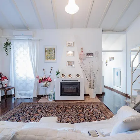 Guesthost - Claire's Attic * Bérgamo